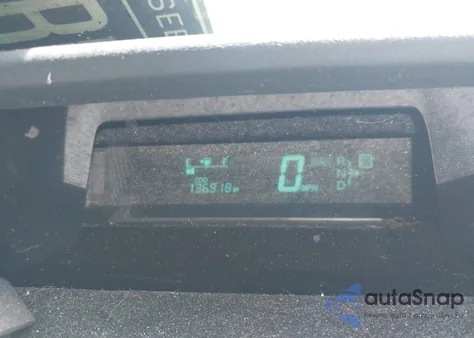 2005 Toyota Prius z USA, uszkodzony, nr VIN JTDKB20U053122087